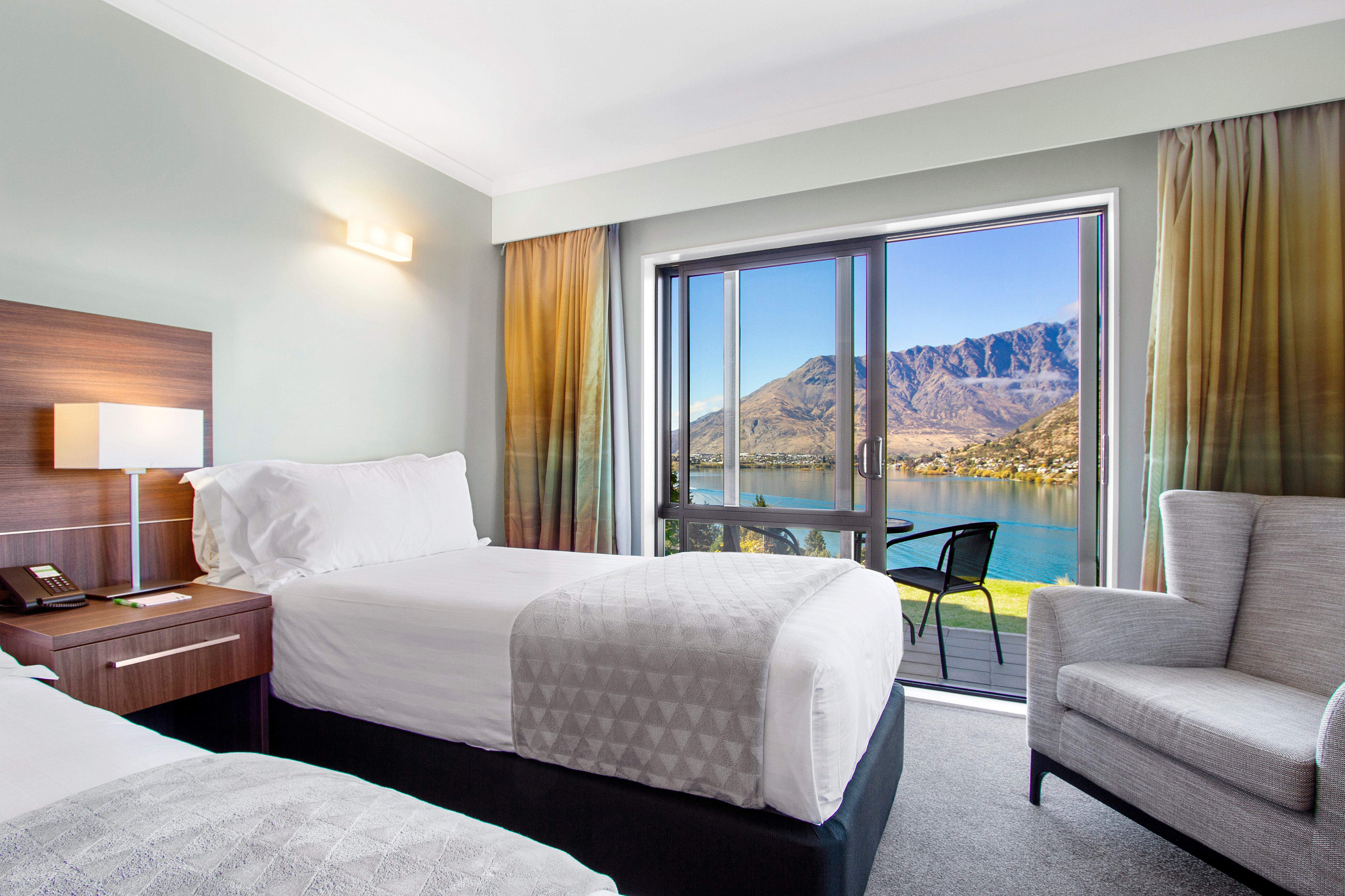 Holiday Inn Queenstown Frankton Road, an IHG Hotel Buitenkant foto