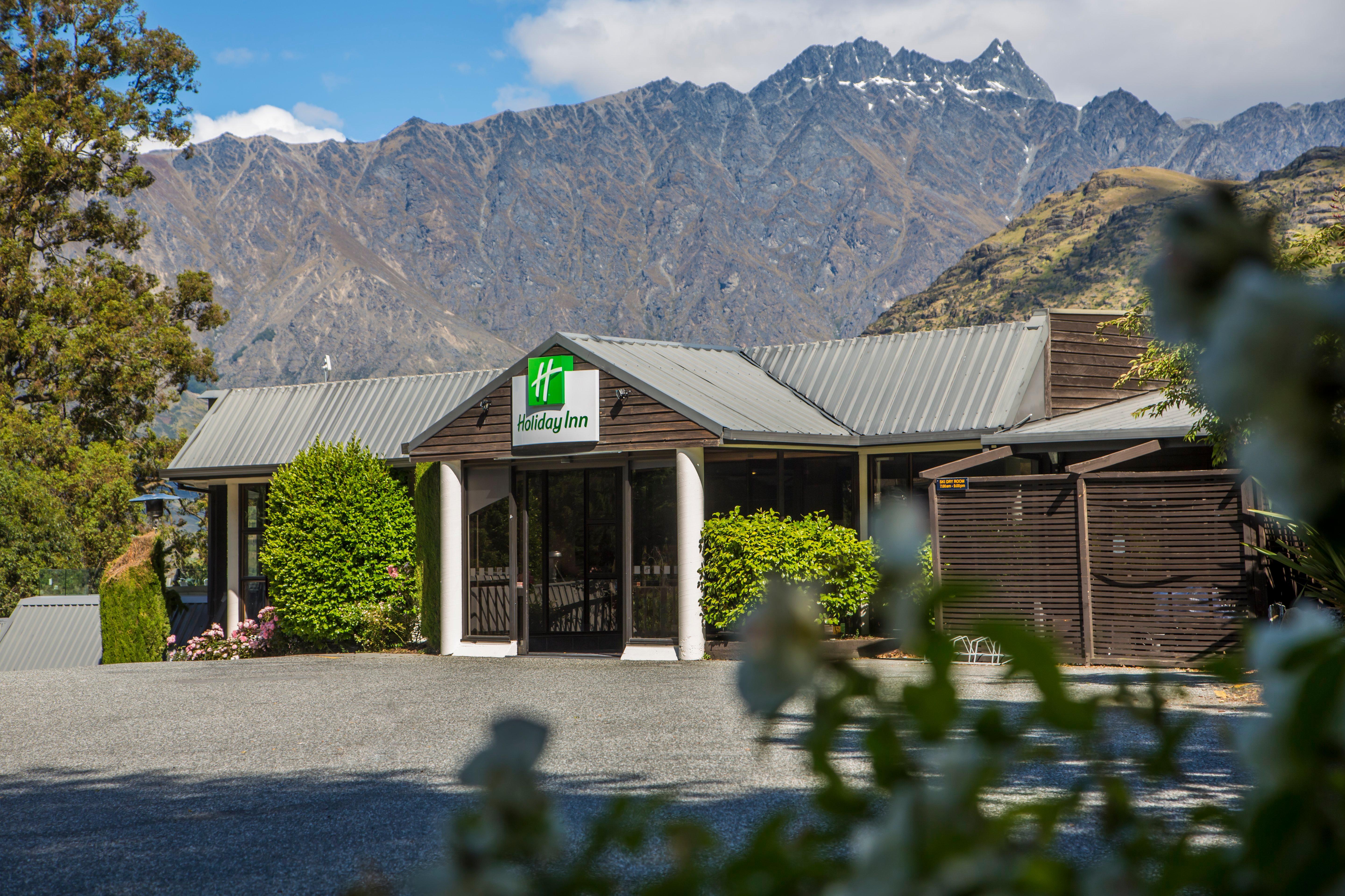 Holiday Inn Queenstown Frankton Road, an IHG Hotel Buitenkant foto