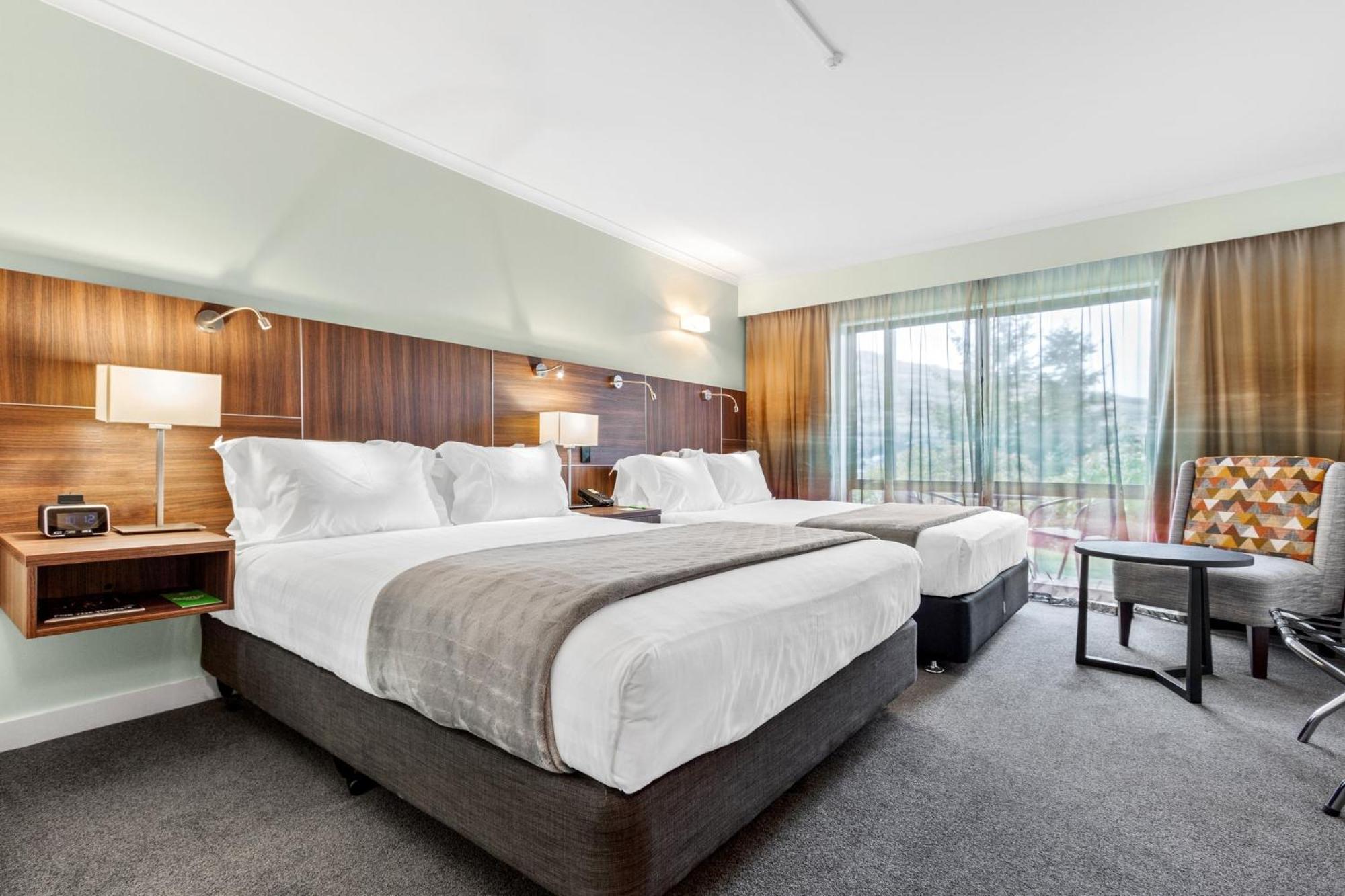 Holiday Inn Queenstown Frankton Road, an IHG Hotel Buitenkant foto