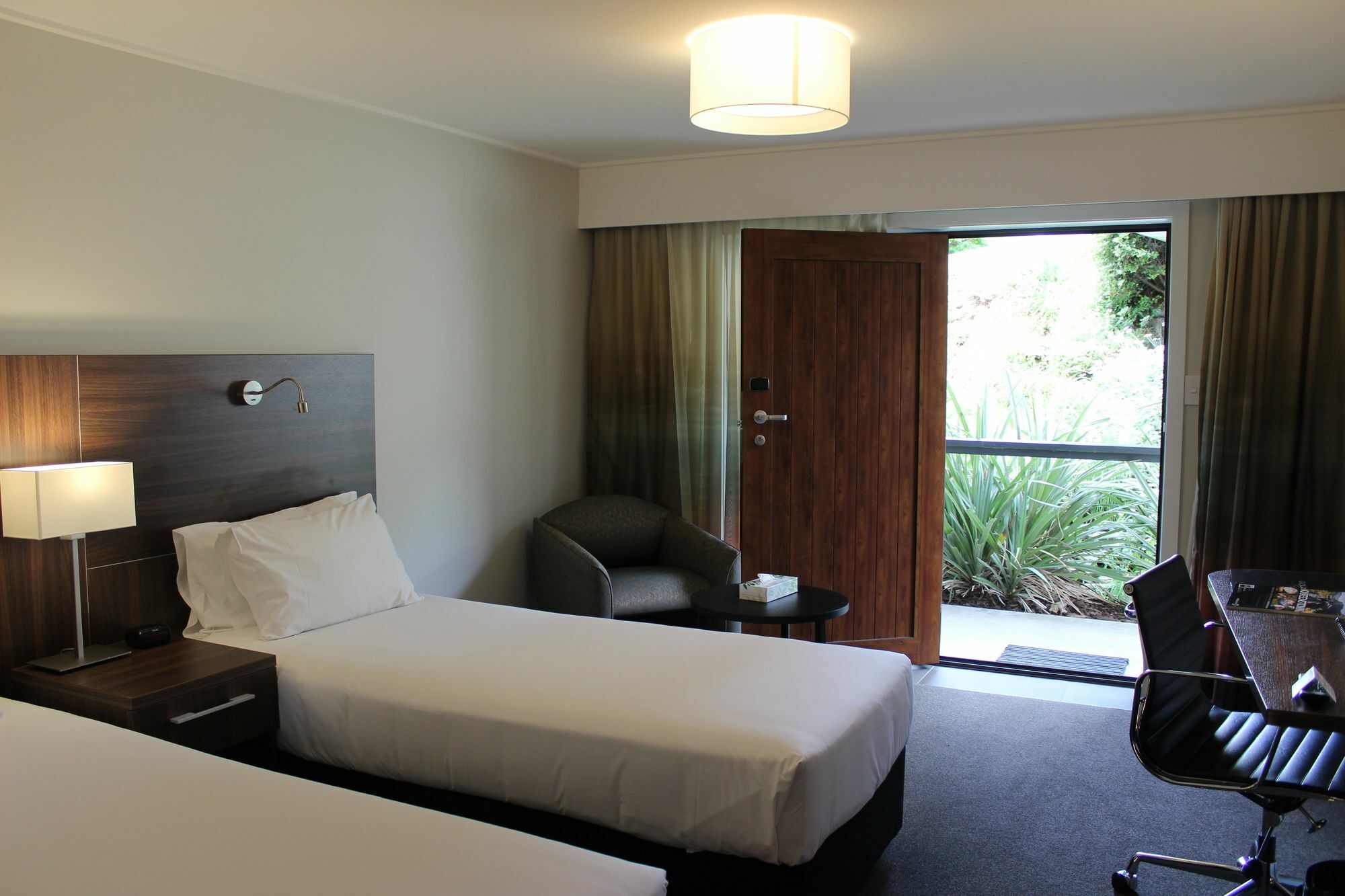 Holiday Inn Queenstown Frankton Road, an IHG Hotel Buitenkant foto